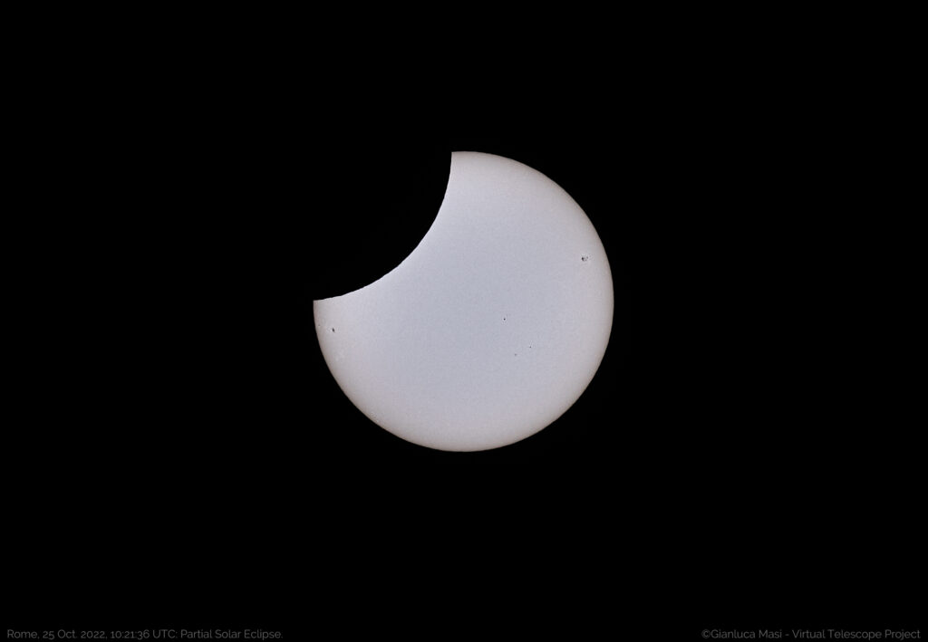 Fig. 12: eclissi parziale di Sole del 25 ottobre 2022: massimo.